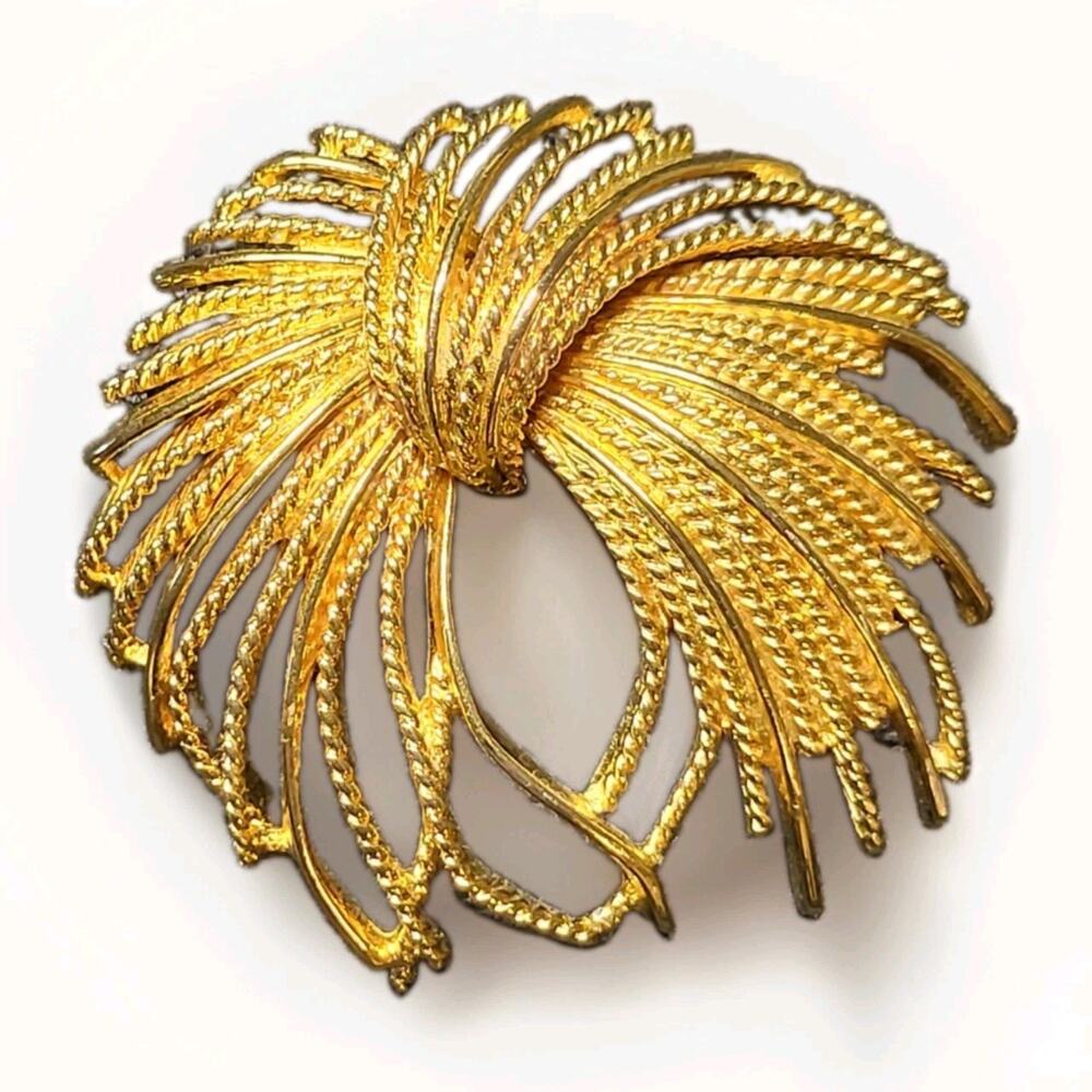 Vintage Signed Monet Gold Tone Mirador Fireworks Modernist 1967 Brooch Pin